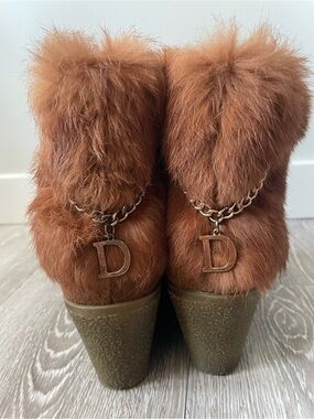 Y2K Vintage Genuine Fur Suede Wedge Ankle Winter Boots D Charm Chain